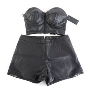Leather-Look Bustier (XS) & Mid-Rise Shorts (0) se
